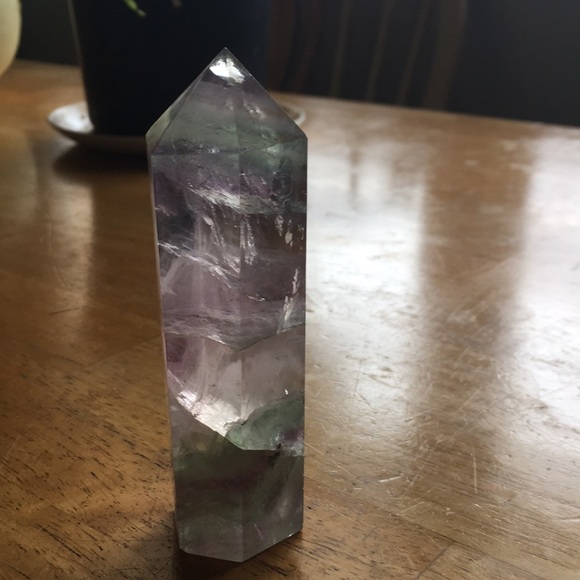 Fluorite tower - Picture 2 of 5